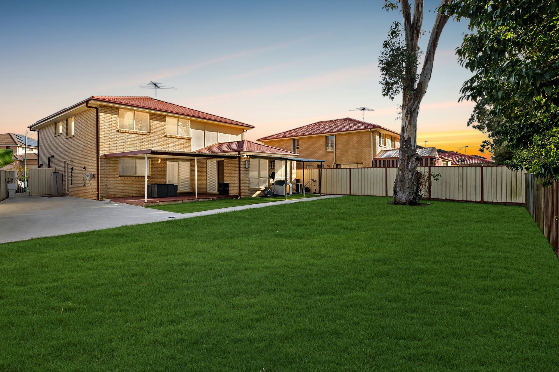 Real Estate For Sale 90 Kellerman Drive St Helens Park , NSW