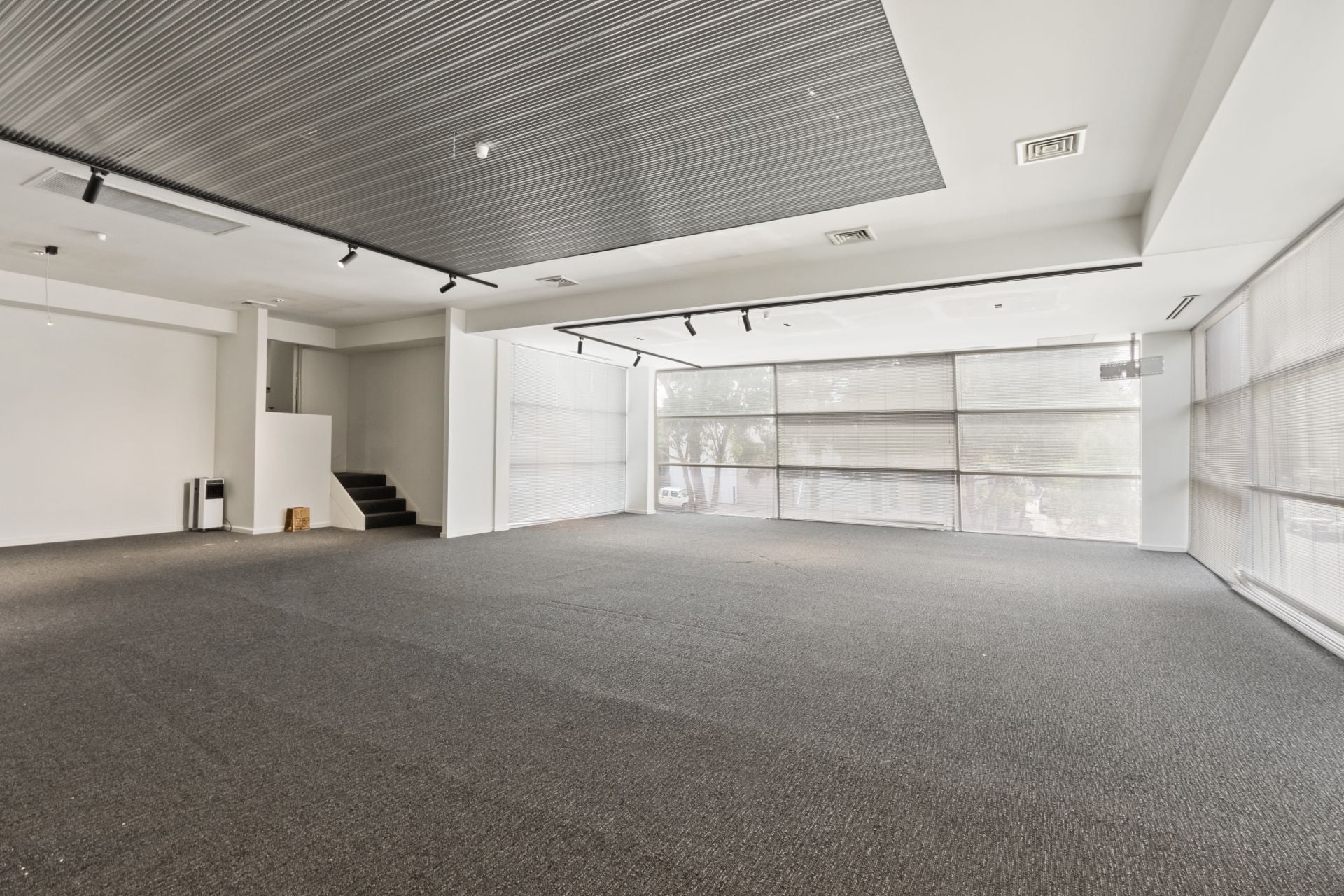 Corner Position, Perfect Head Office / Showroom