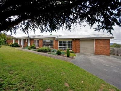 3
 
 
 
  
 
 
 1
 
 
 
  
 
 
 1
 
 
 
 
 
 
 
 2 Autumn Drive, AMBLESIDE TAS 7310, Ambleside - Thumbnail 2
