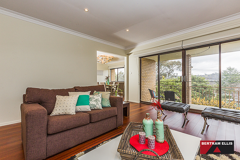 16 Molineaux Place, Farrer - Thumbnail 6