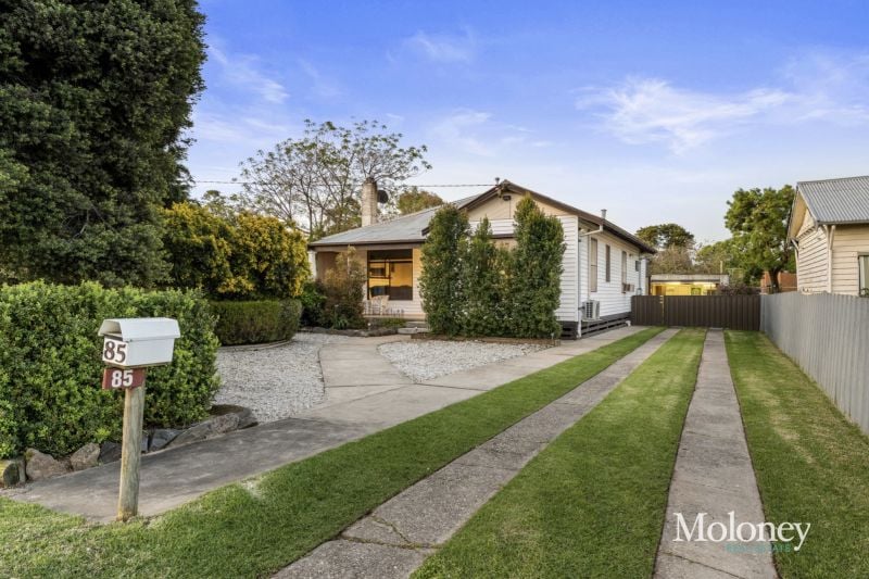 Charming Rutherglen Abode