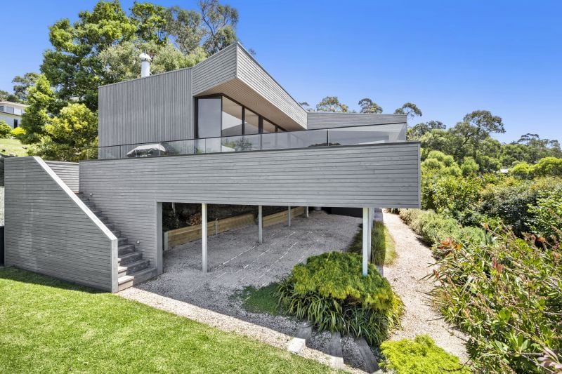 19 Hopetoun Terrace Lorne VIC, Lorne - Thumbnail 2