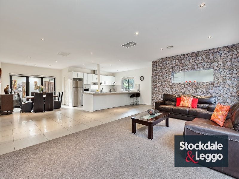 6 Yoemans Drive MERNDA, Mernda - Thumbnail 6