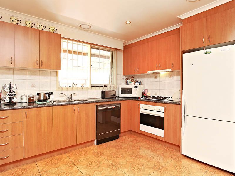 1 Lloyd Street, Deer Park - Thumbnail 6