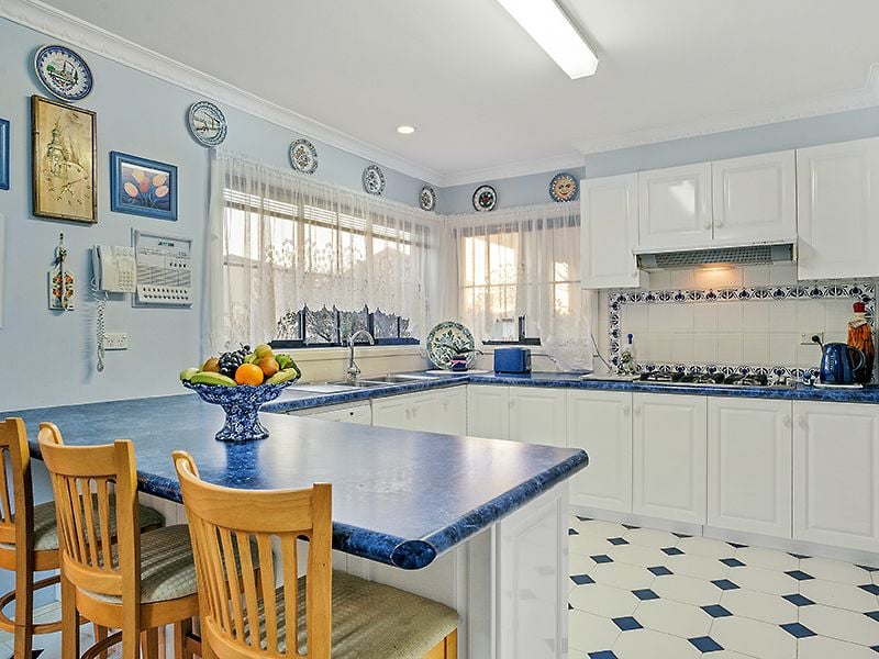 4 Heath Close, Altona Meadows - Thumbnail 4
