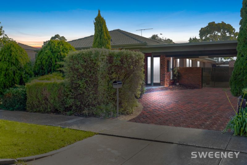 7 Lady Nelson Crescent, Altona Meadows - Thumbnail 2