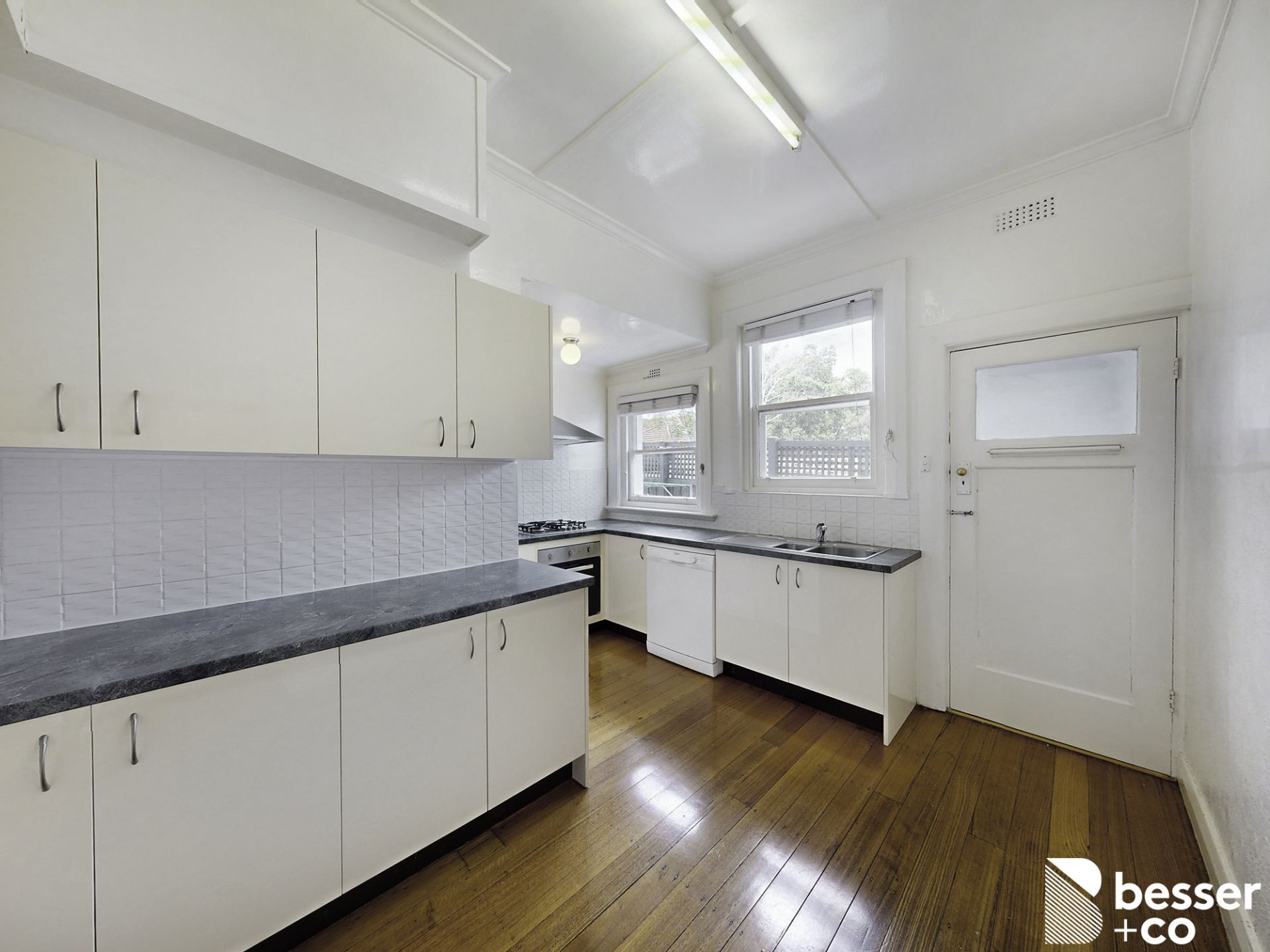 2/2 Chaddesley Avenue, St Kilda East - Thumbnail 7