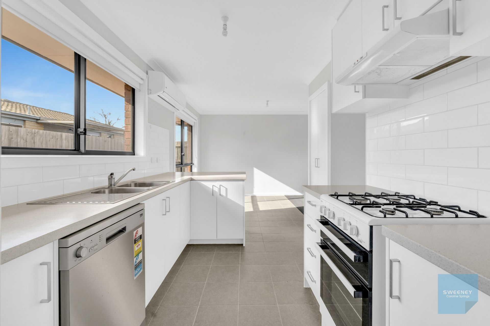 44 Bayliss Road, Deer Park - Thumbnail 3