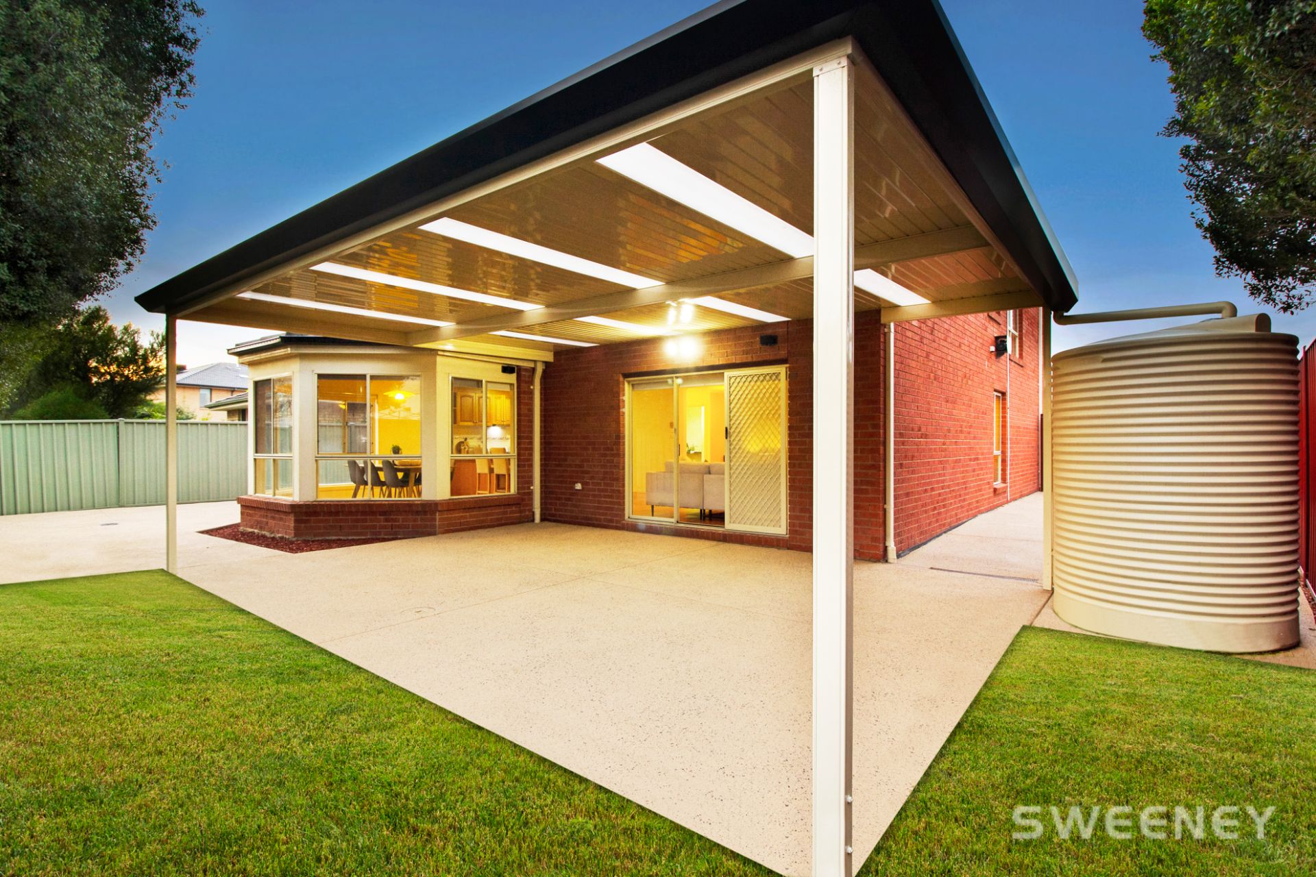 11 Hopetoun Court, Altona Meadows - Thumbnail 3