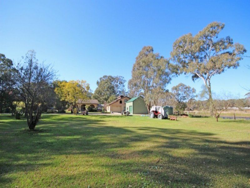 132 Glenidol Road, Oakville - Thumbnail 3