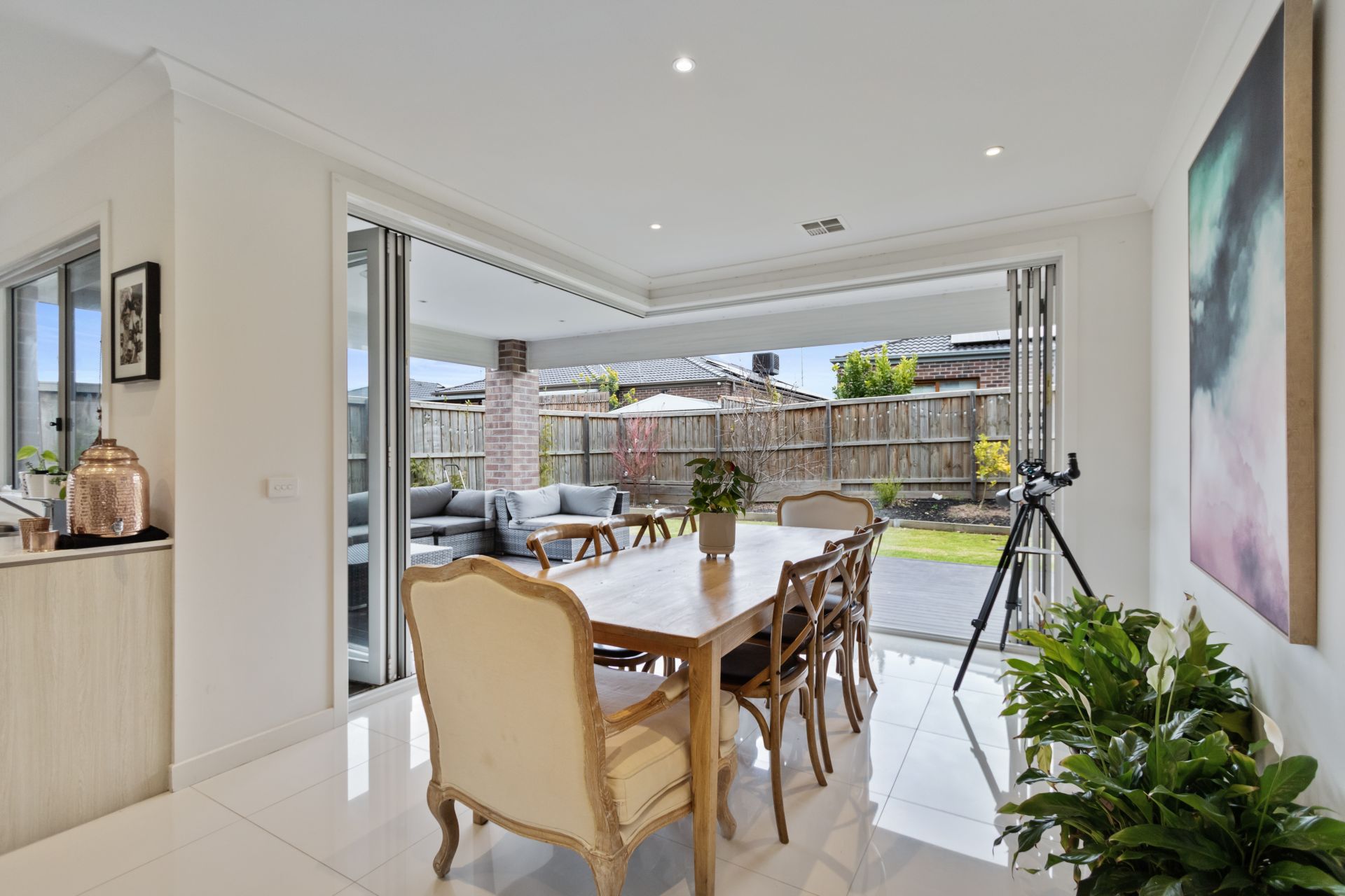FINE FINISHES, EXPANSIVE SPACES