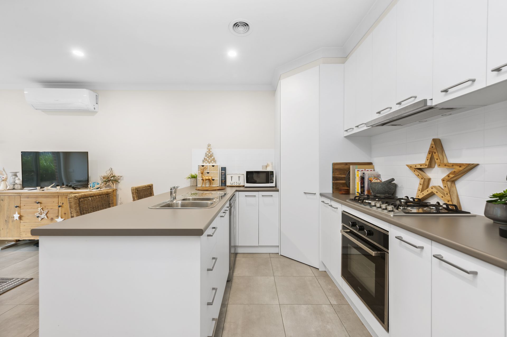2/111 Leith Street, Redan, Redan, Redan - Thumbnail 5