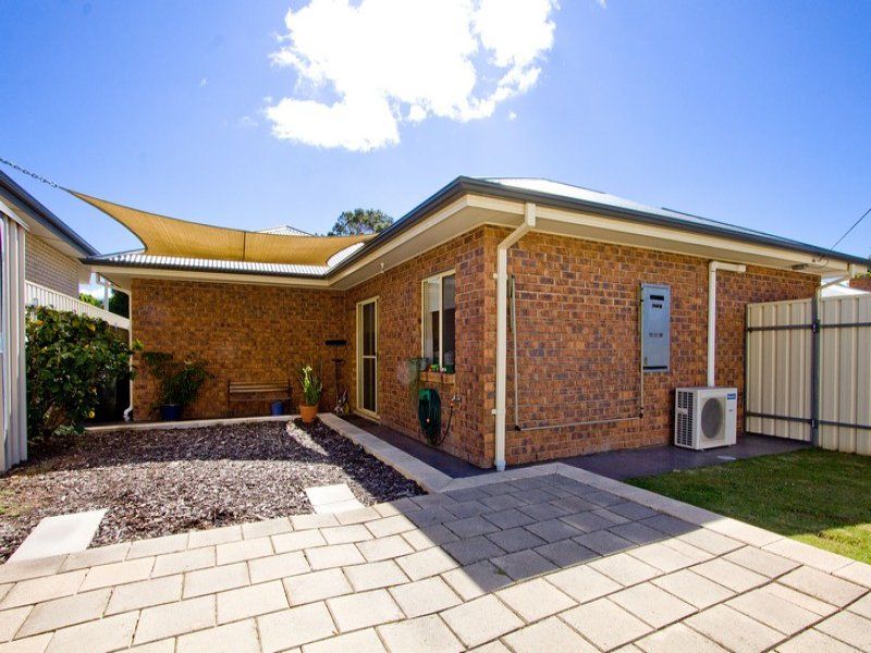 1/30 BRANKSOME Dover Gardens 5048