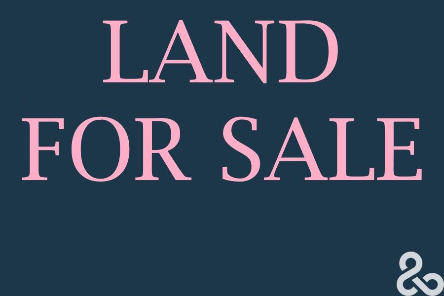 Land in the heart of Somerton!