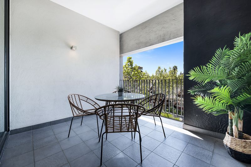 211/63 Acland Street, St Kilda