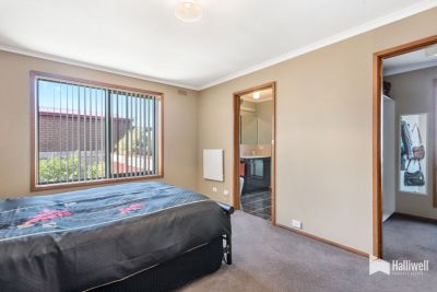 3
 
 
 
  
 
 
 2
 
 
 
  
 
 
 3
 
 
 
 
 
 
 
 10 Roberts Court, Devonport TAS 7310, Devonport - Thumbnail 6
