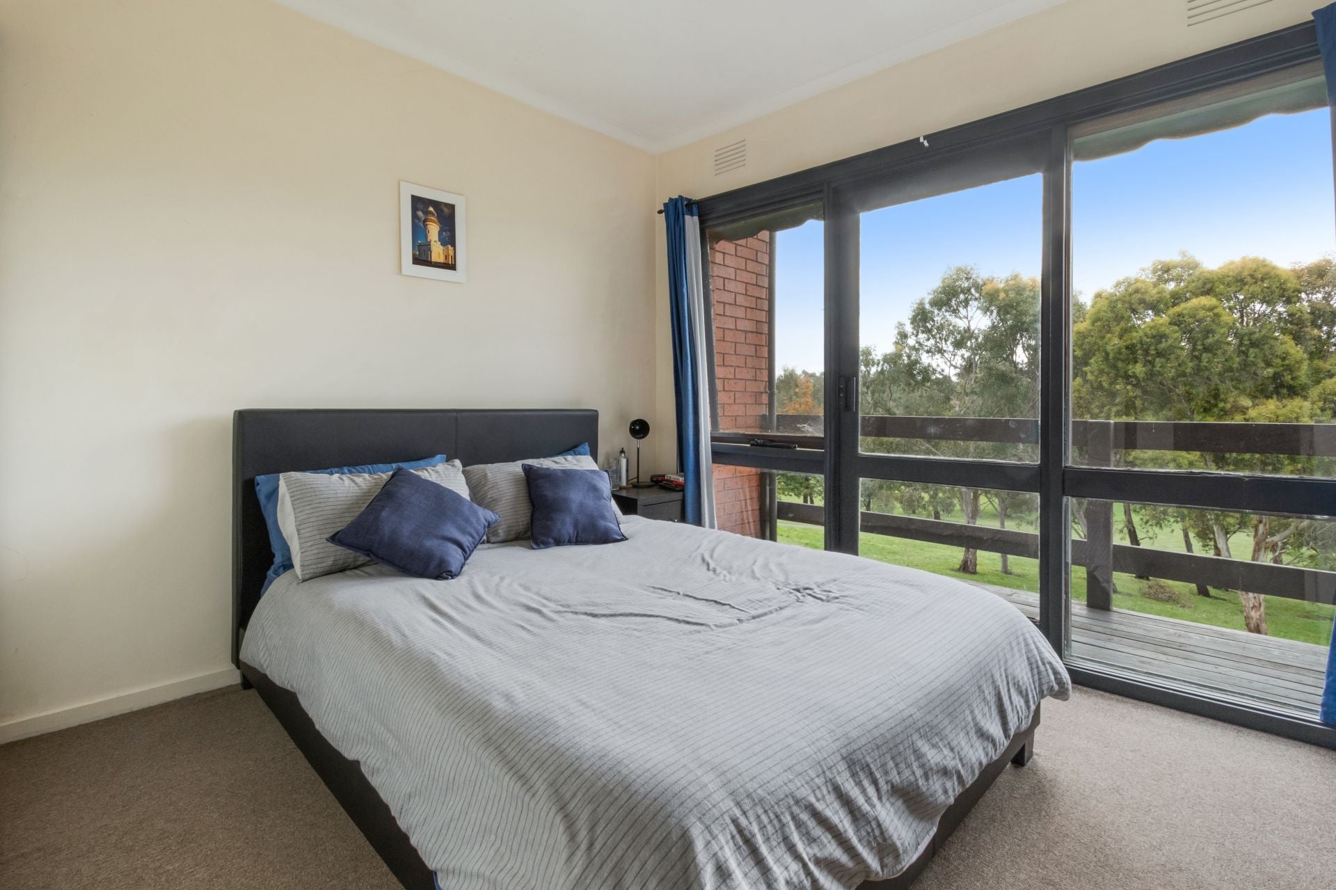 City Living With Tranquil Surrounds