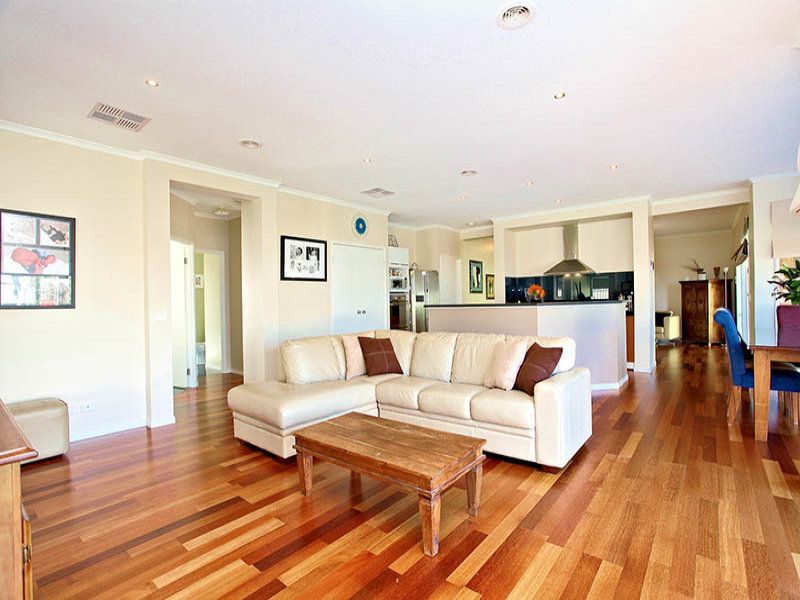 3 Finsbury Close, Caroline Springs - Thumbnail 4