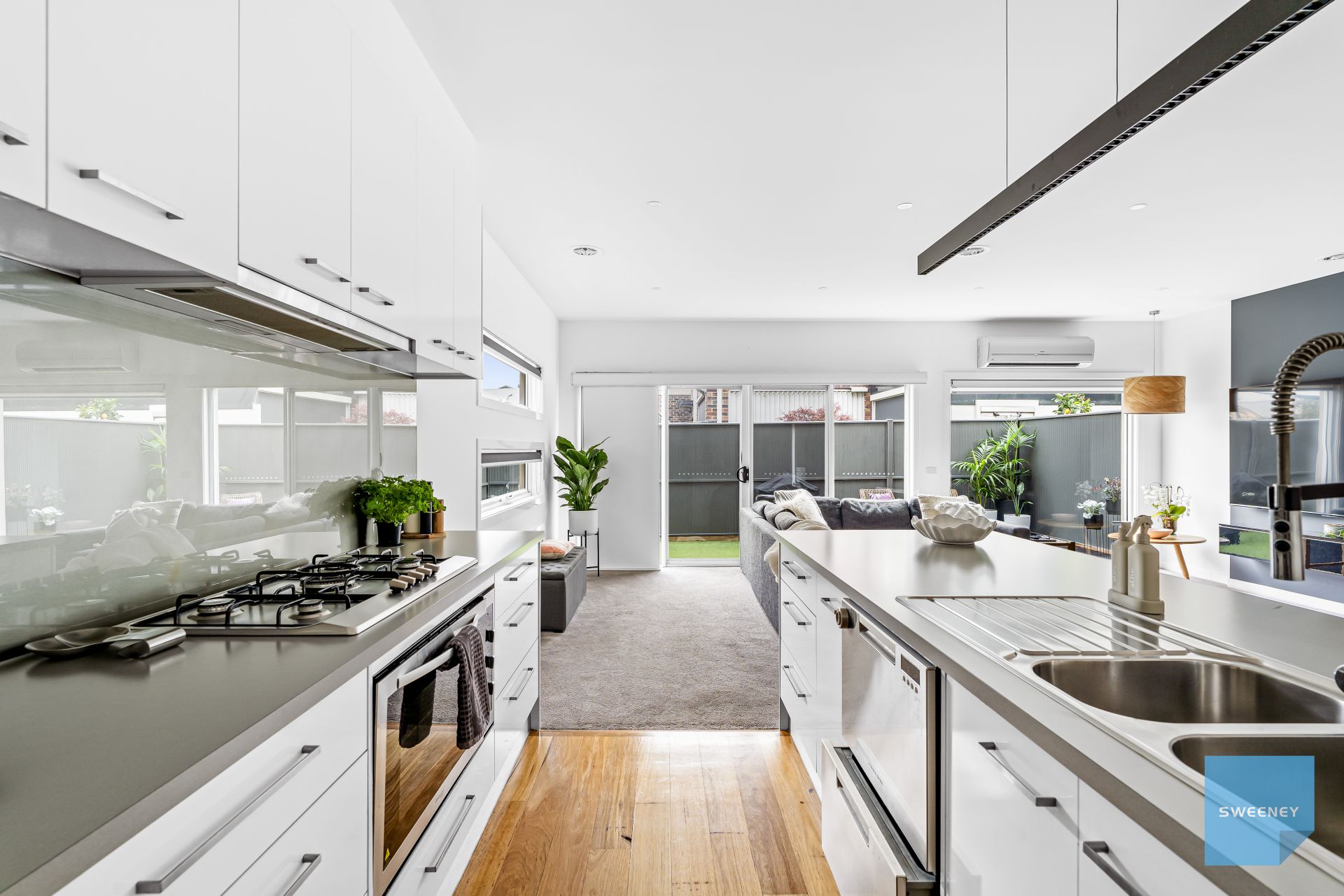 9 Boathouse Drive, Caroline Springs - Thumbnail 5