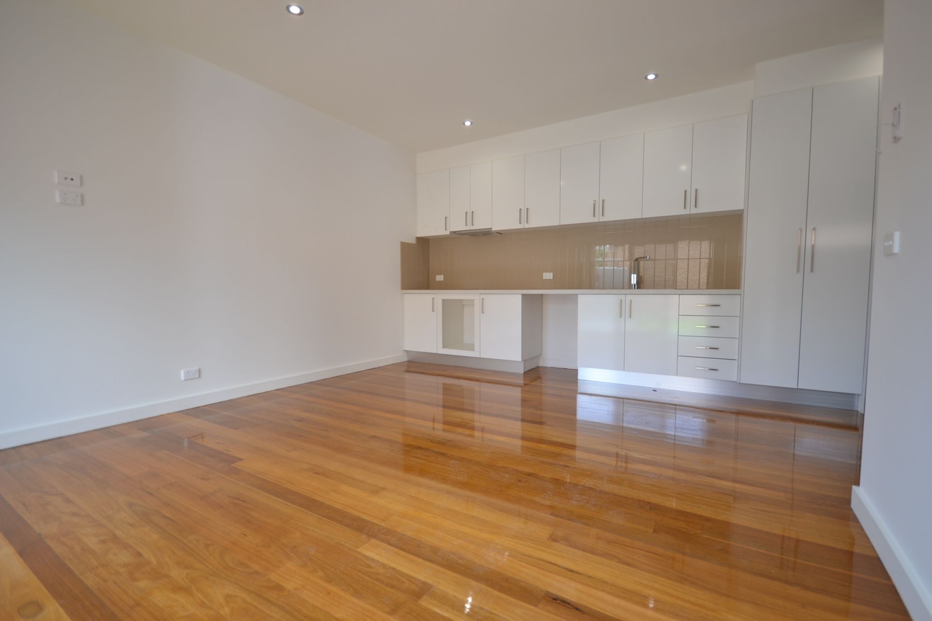 AS NEW UNIT IN A FABULOUS LOCATION