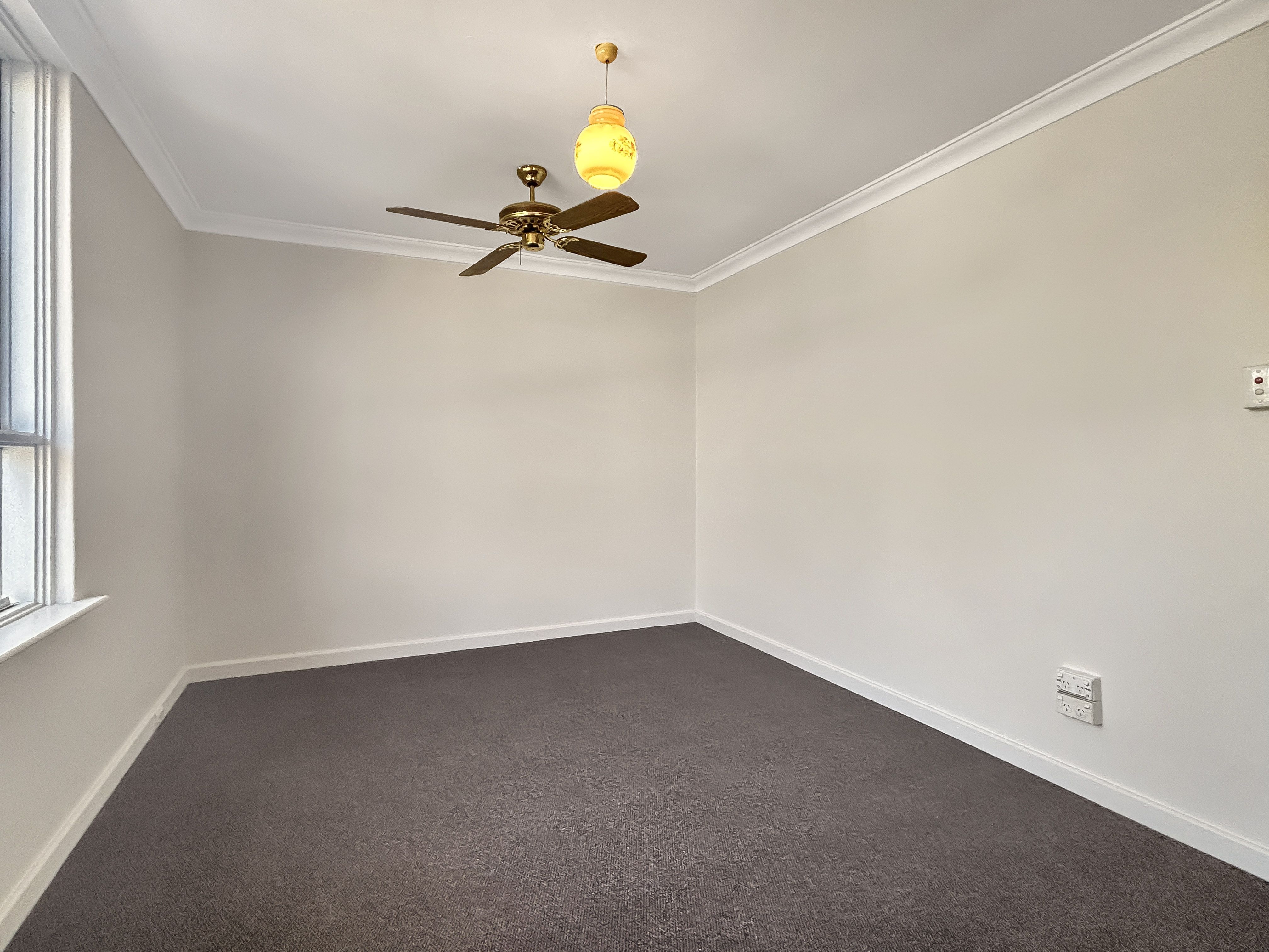 Real Estate For Lease 27 Banksia Rd Camillo , WA