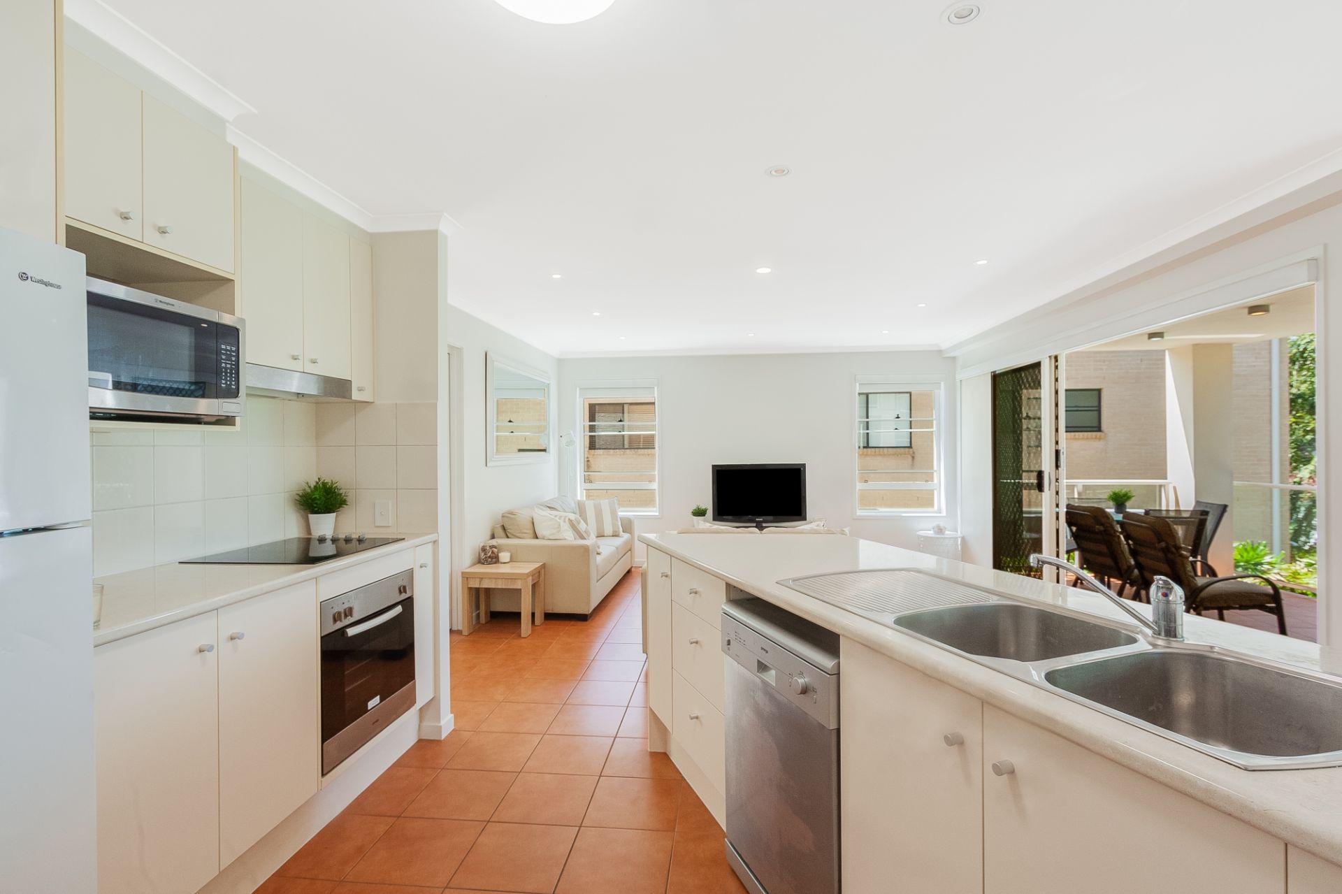 6/24-26 Dutton Street Coolangatta QLD, Coolangatta - Thumbnail 7