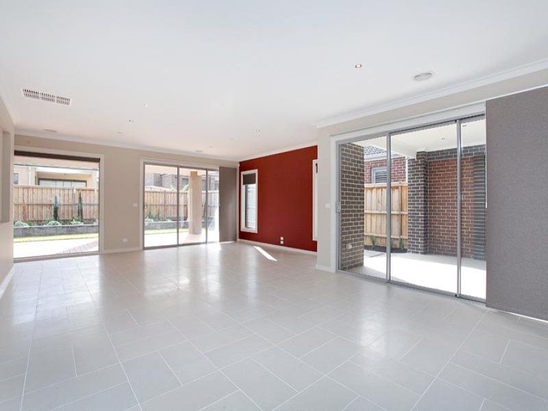 39 Peppermint Grove, Taylors Hill - Thumbnail 3