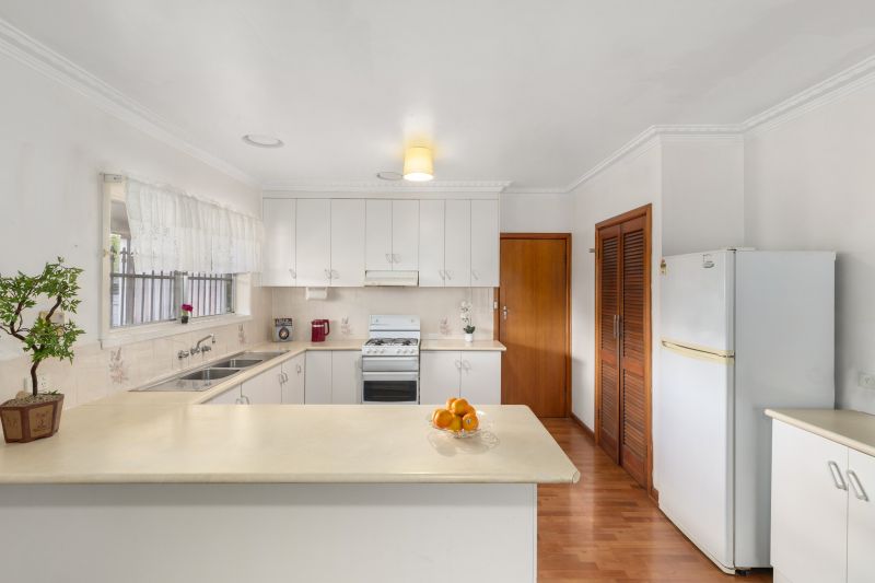 17 Winslow Avenue, Lalor