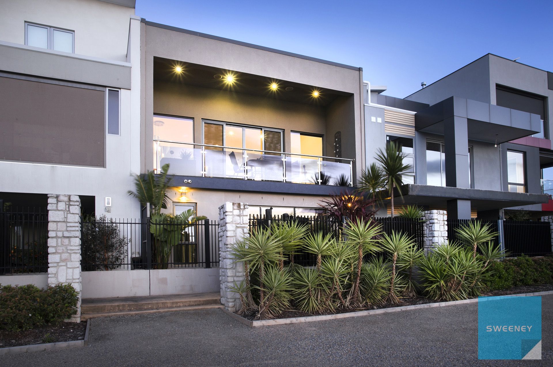 5 Caravel Lane, Caroline Springs - Thumbnail 2