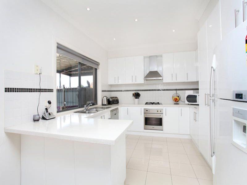 7 Waterside Drive, Burnside Heights - Thumbnail 5