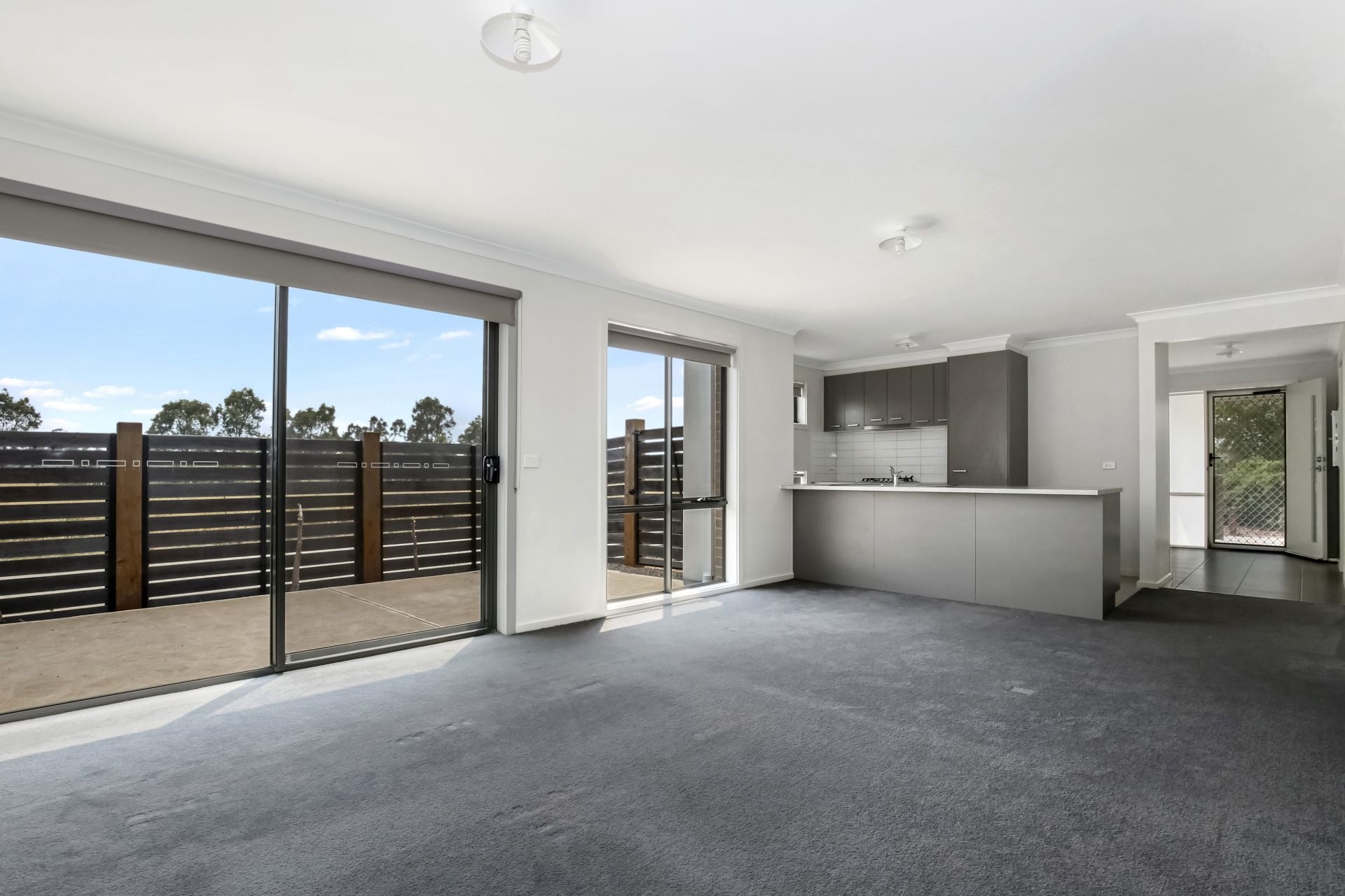 Stylish Three Bedroom Townhouse!
