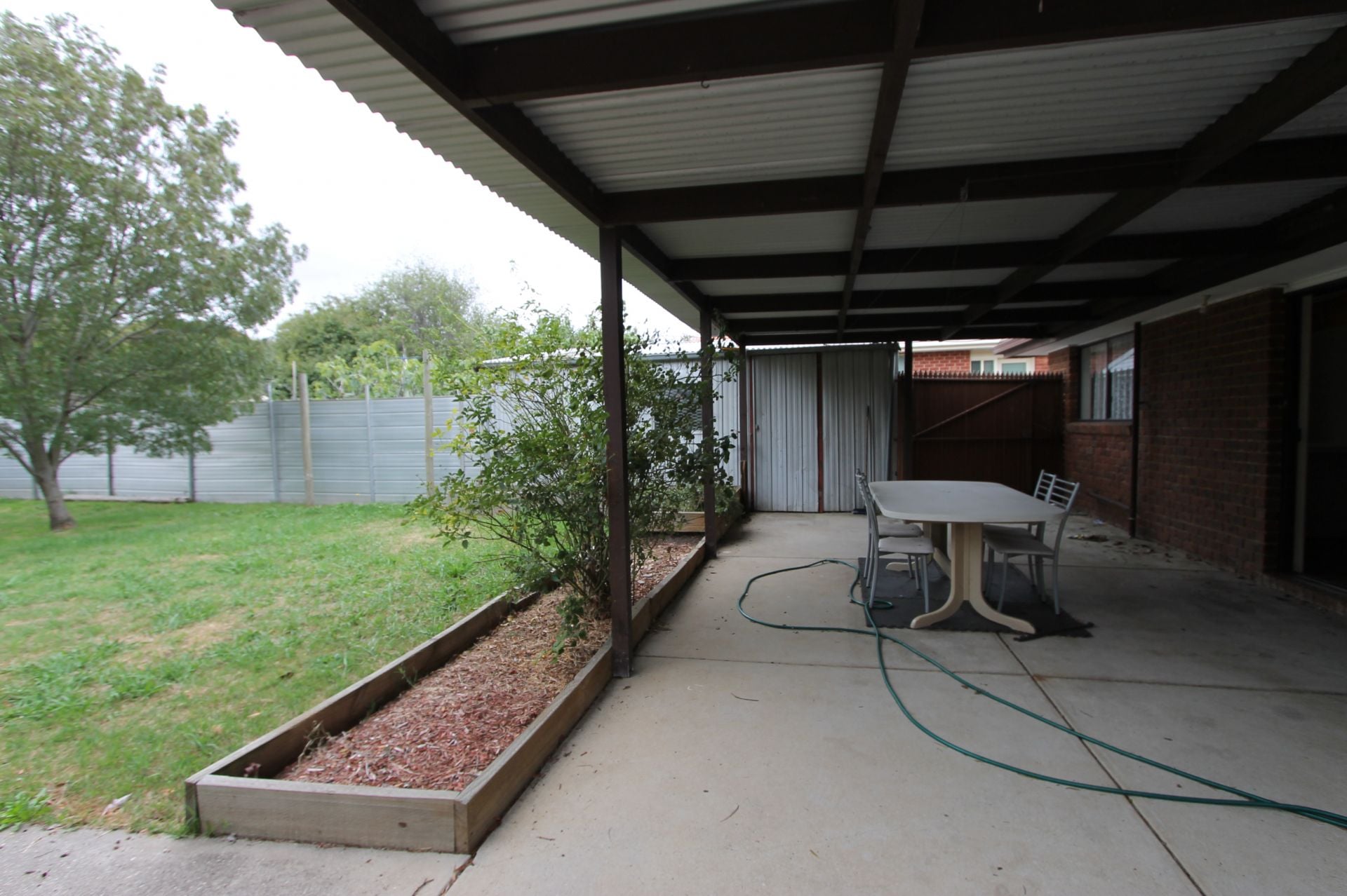 COMFORTABLE & AFFORDABLE FAMILY HOME!!