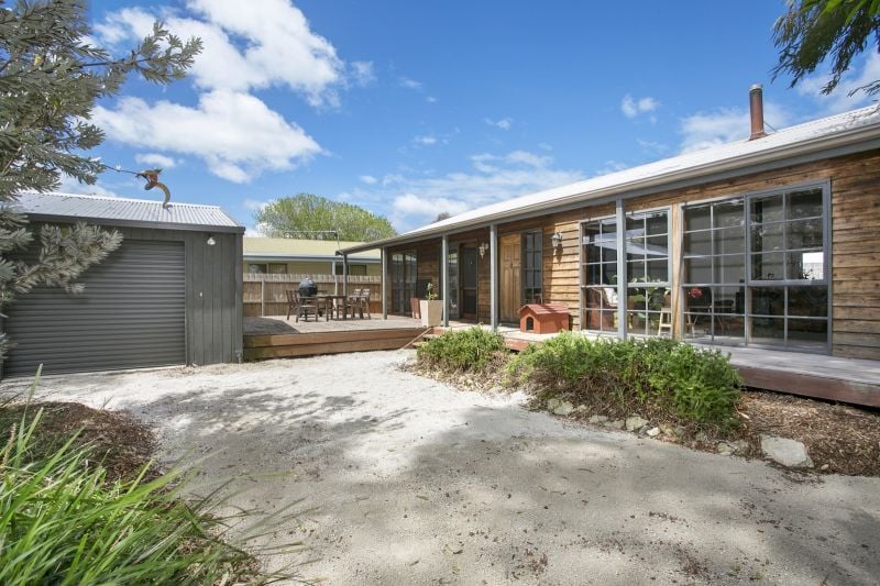 21 Knox Drive Barwon Heads VIC, Barwon Heads - Thumbnail 2