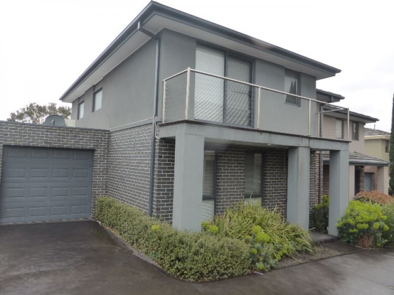 7/11-13 Olive Street, Reservoir