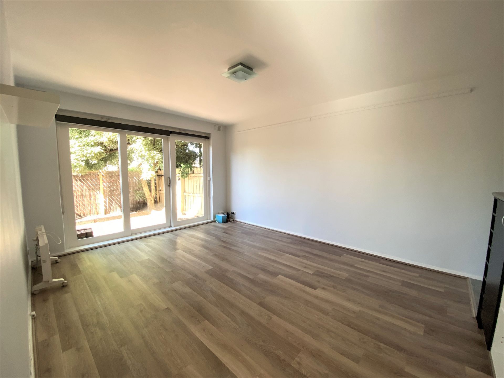 Refurbished Apartment With a Private Courtyard!