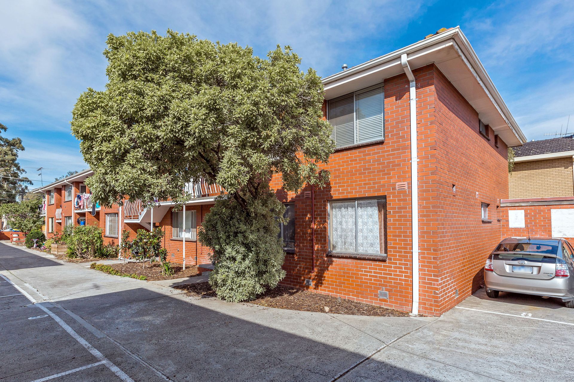 6/27 Eldridge Street, Footscray - Thumbnail 2