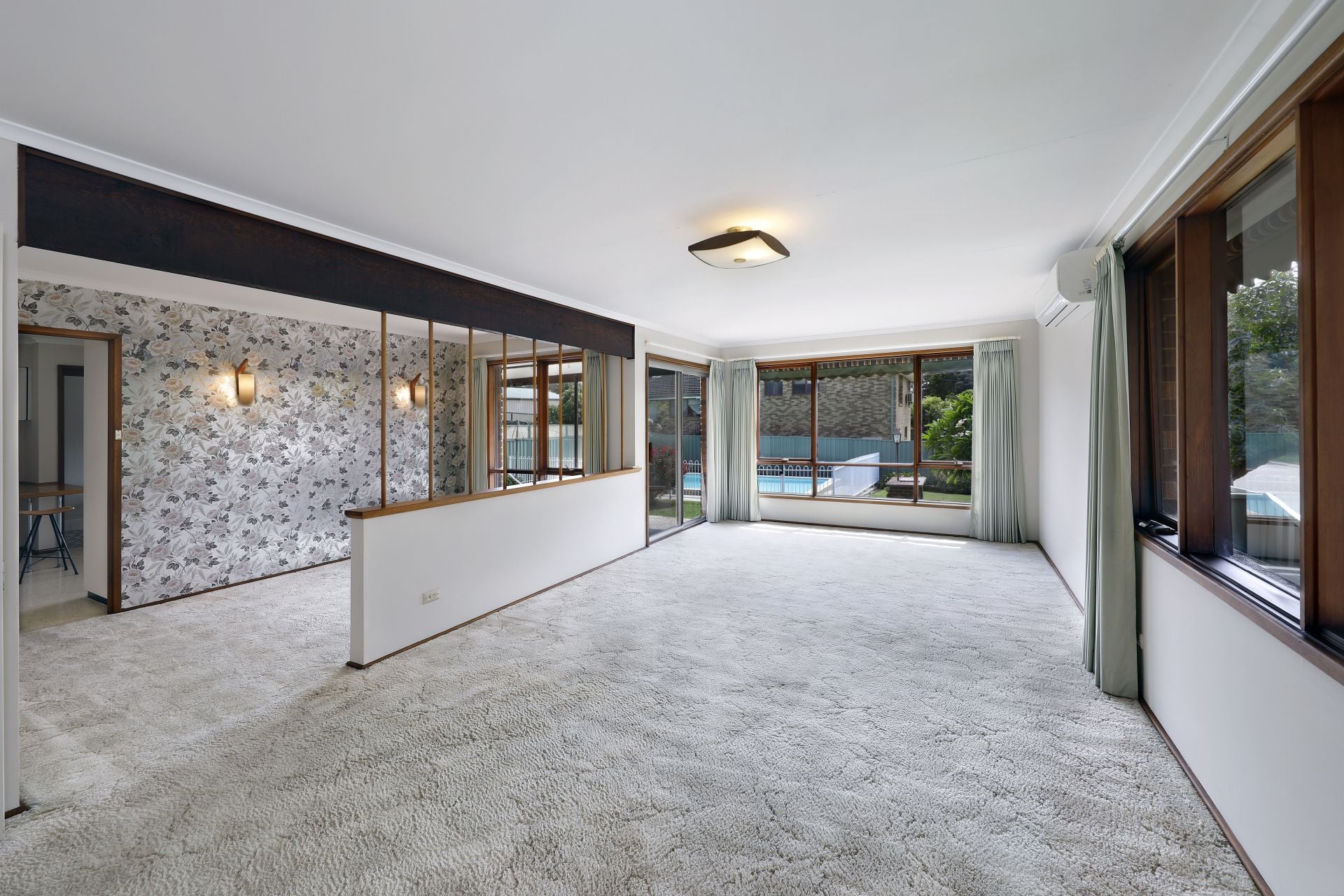 1 Meadow Place, Miranda, Miranda - Thumbnail 3