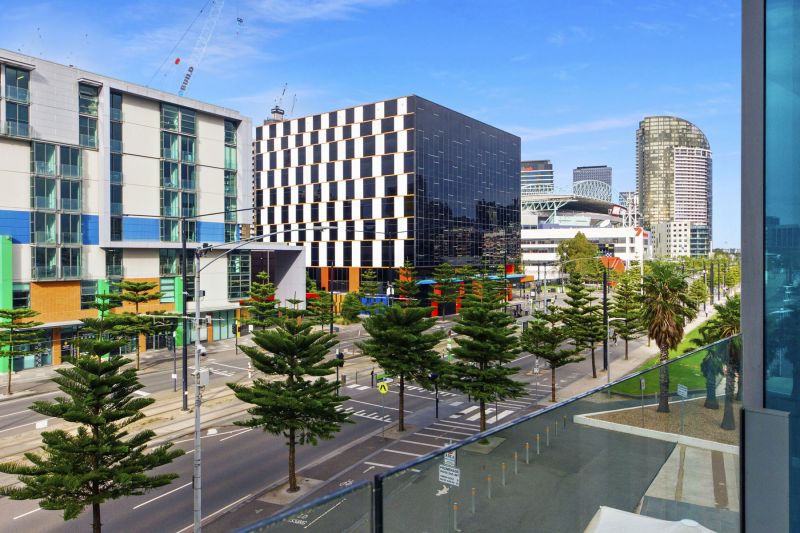 211/2 New Quay Promenade, Docklands - Thumbnail 8
