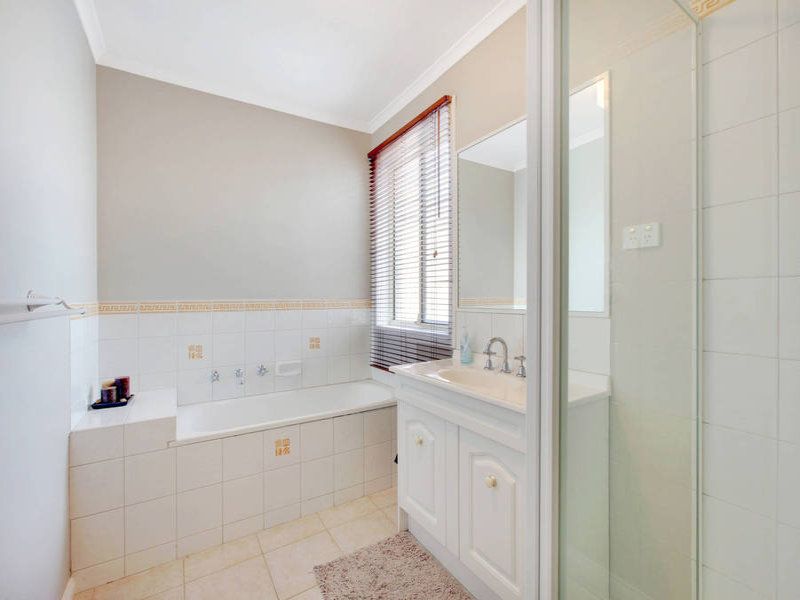 2/53-55 Myers PDE, Altona Meadows - Thumbnail 7