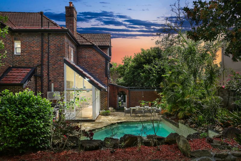 19 Locksley Street, Killara