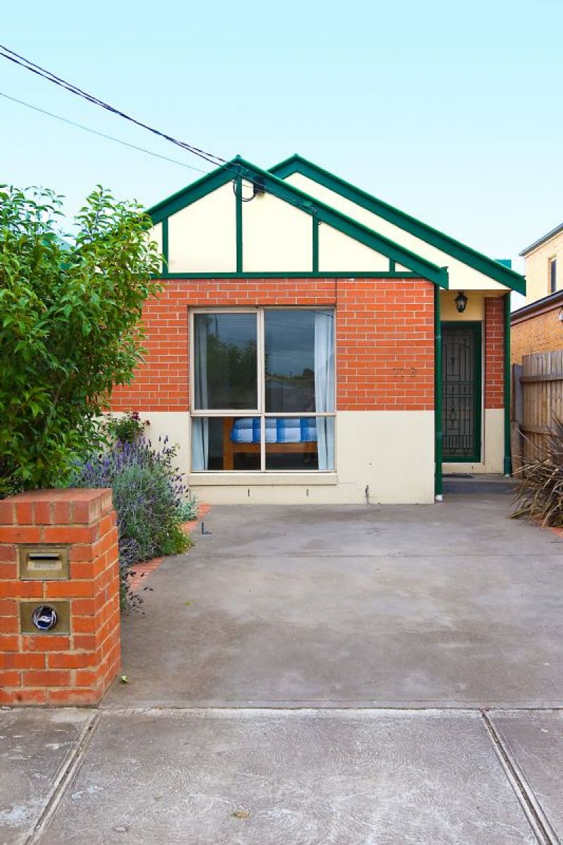 77b Pitt Street, West Footscray - Thumbnail 2