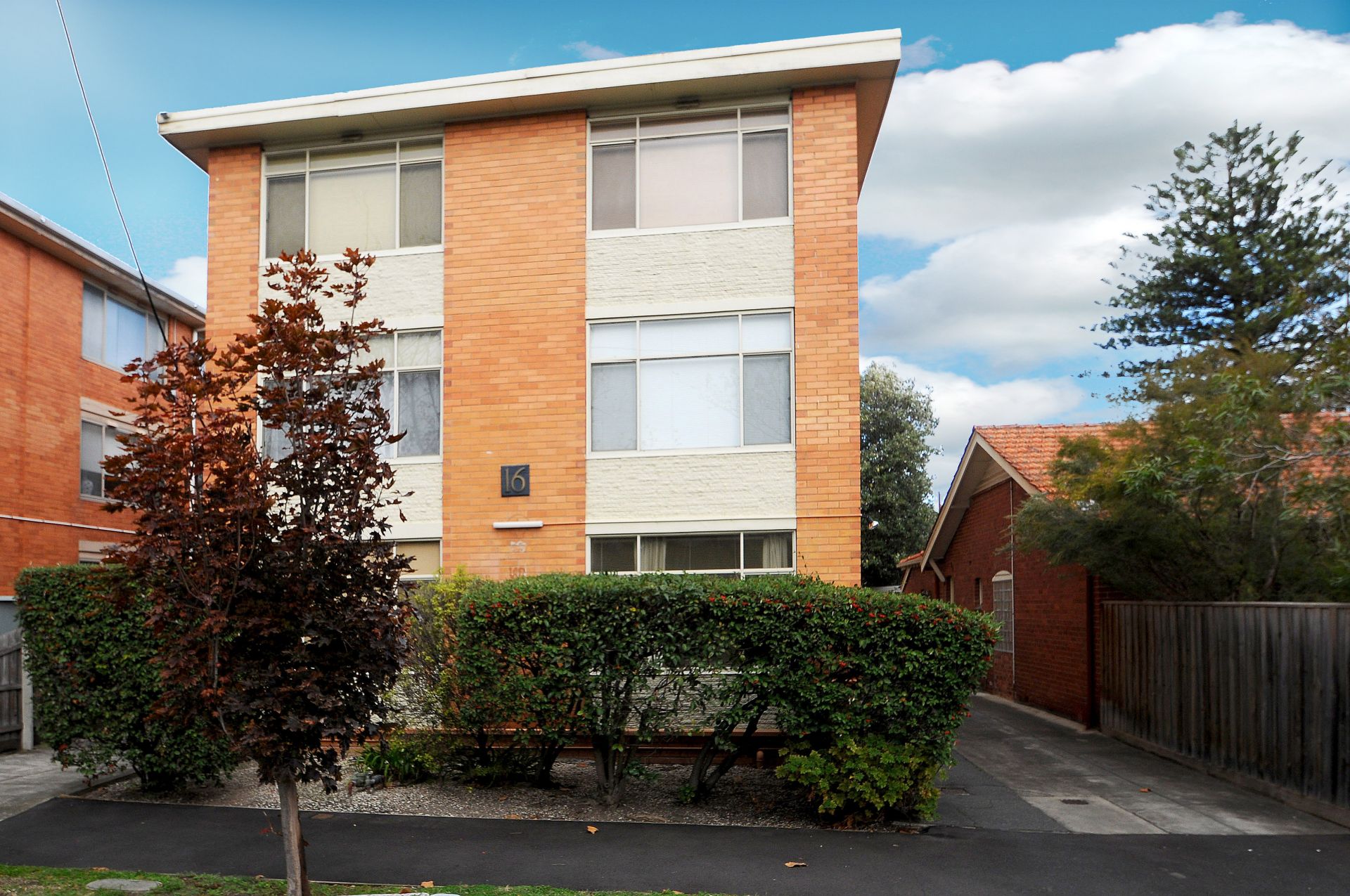 1/16 Westbury Grove, St Kilda East VIC