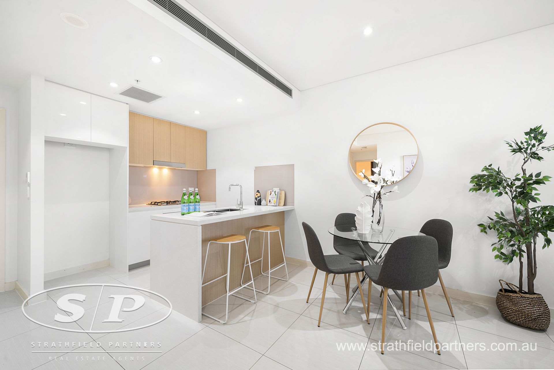 813/4 Nipper Street, Homebush, Homebush - Thumbnail 5