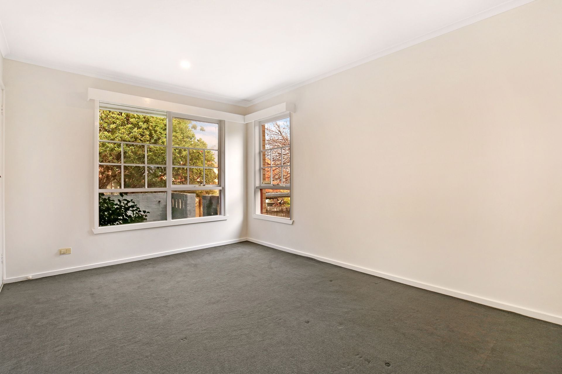Private, secure, FULLY RENOVATED delight!