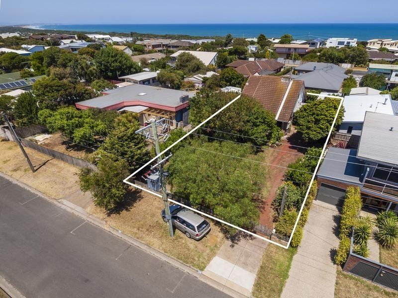 124 The Avenue OCEAN GROVE VIC, Ocean Grove - Thumbnail 3