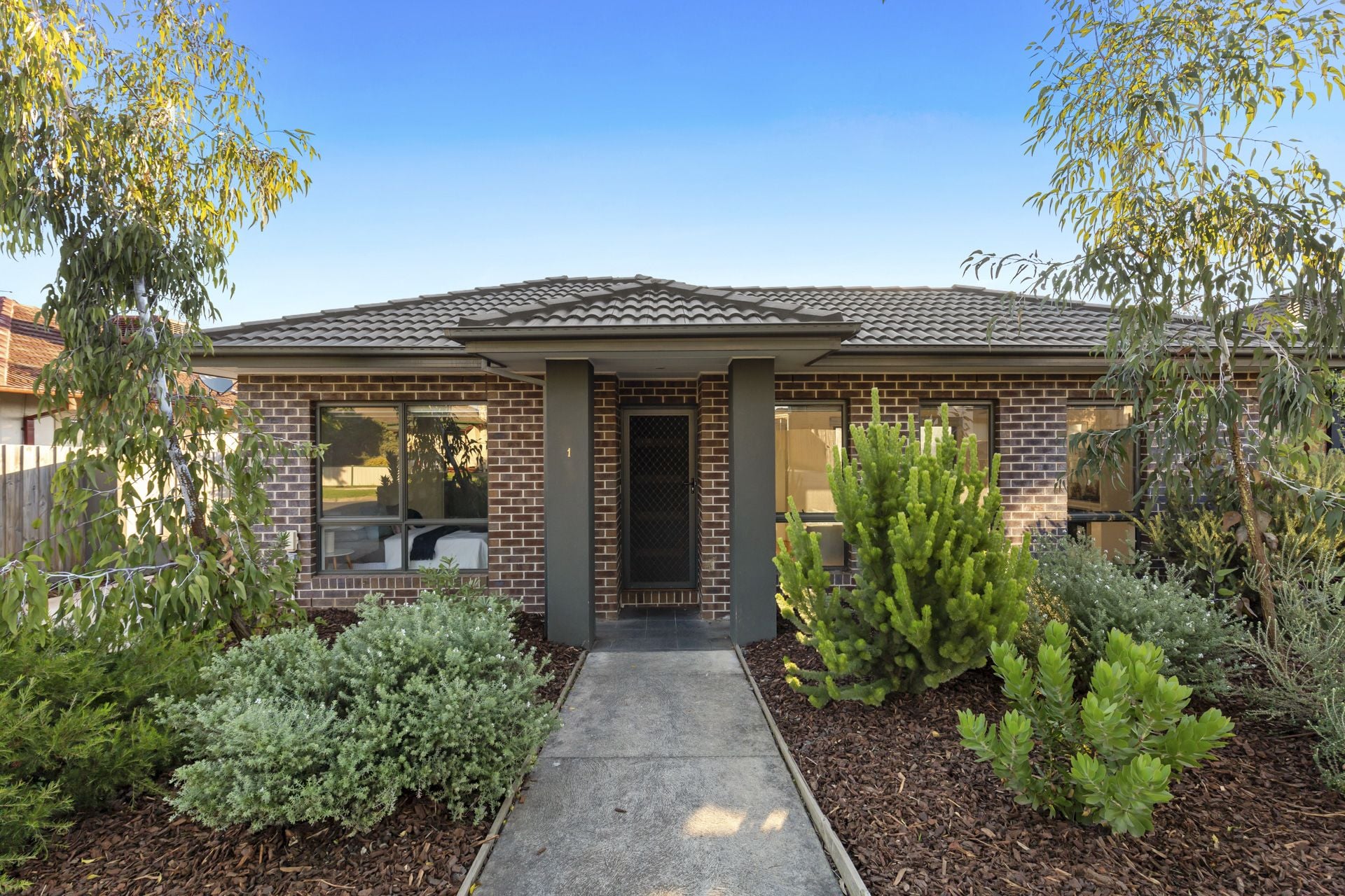 BOUTIQUE LIVING - STREET FRONTAGE