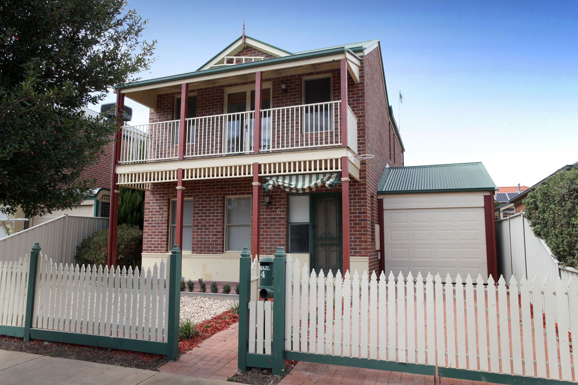 4 Jones Place, Caroline Springs - Thumbnail 2