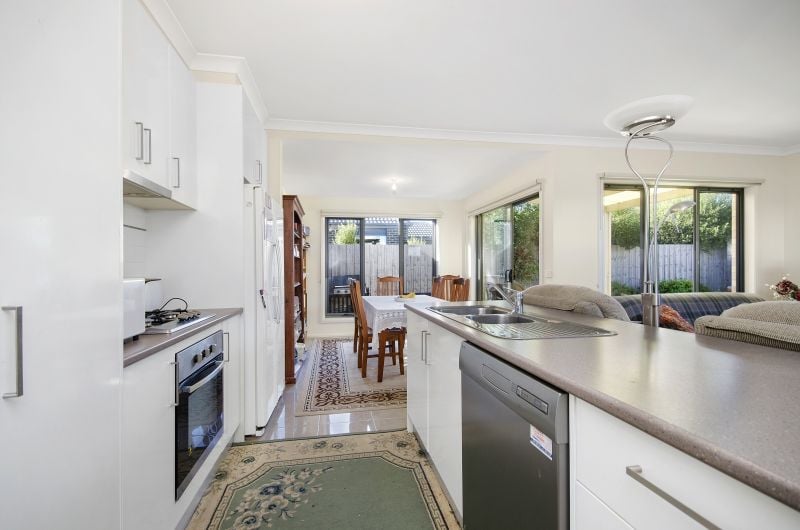 1/52 Penleigh Crescent Ocean Grove VIC, Ocean Grove - Thumbnail 4