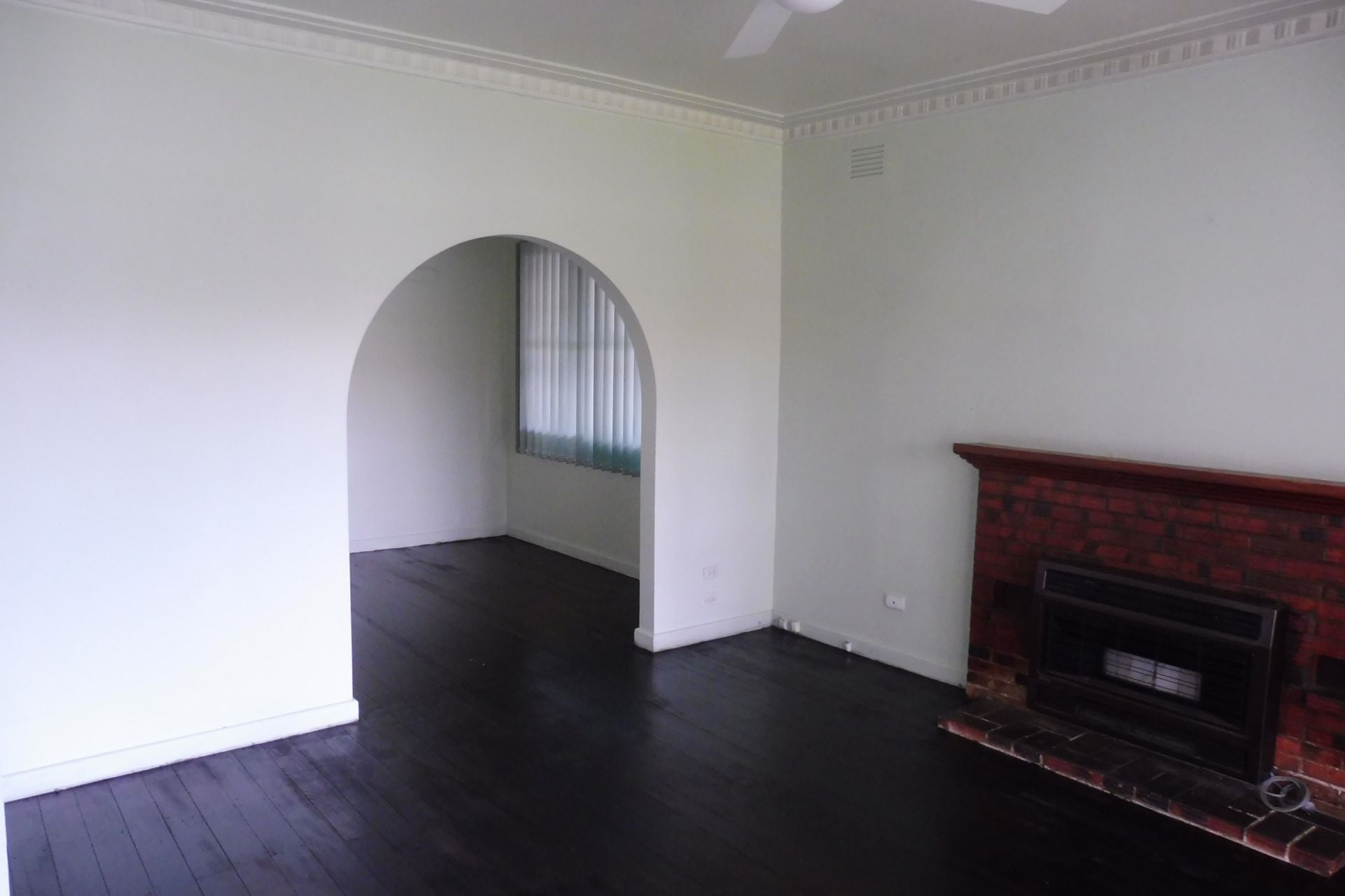 AFFORDABLE AND IN GREAT LOCATION!- 6 MONTH LEASE ONLY