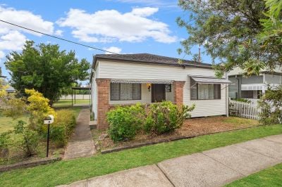 Weston 59 Cessnock Road